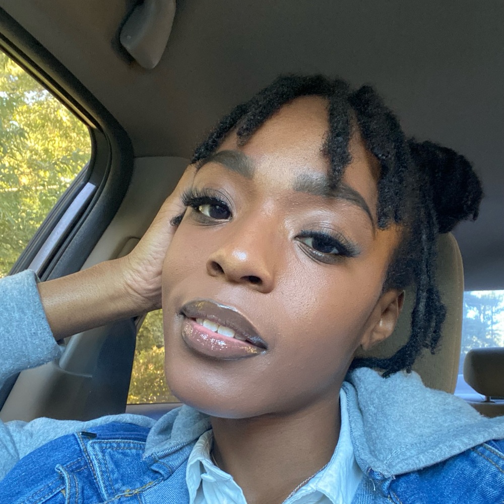 Meet your Posher, Joy